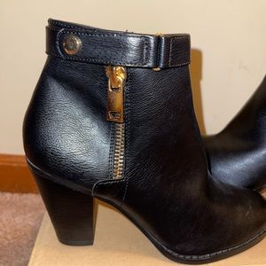 Brand new, no box no tags but never been worn.